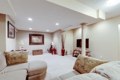 26 Tiller Place Se, Airdrie, AB - Indoor