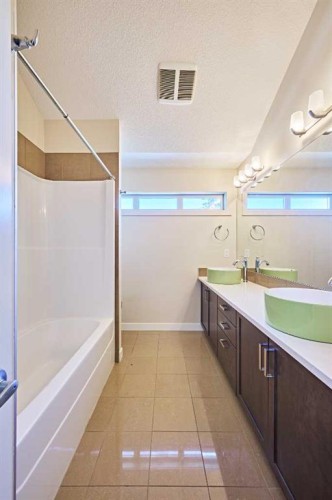 1840 Westmount Road Nw, Calgary, AB 