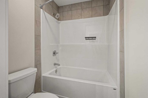 229 Precedence View, Cochrane, AB - Indoor Photo Showing Bathroom