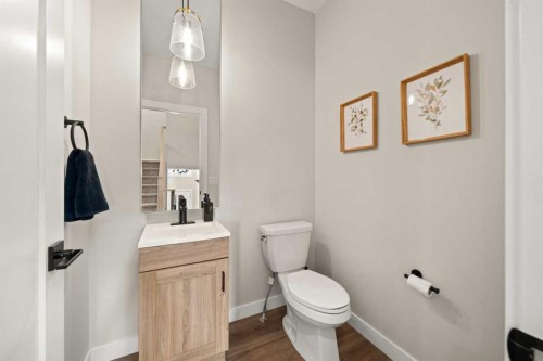 229 Precedence View, Cochrane, AB - Indoor Photo Showing Bathroom