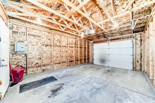 393 Legacy Boulevard Se, Calgary, AB - Indoor Photo Showing Garage