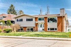 2212 4 Street NECalgary, AB T3E 4T9
