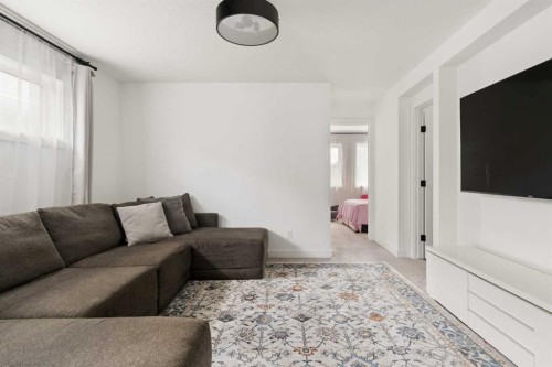 345 Calhoun Common Ne, Calgary, AB - Indoor Photo Showing Living Room