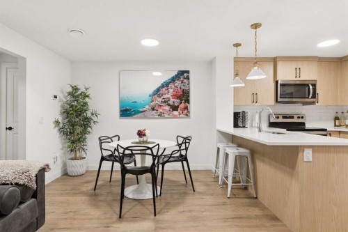 345 Calhoun Common Ne, Calgary, AB - Indoor Photo Showing Kitchen