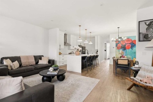 345 Calhoun Common Ne, Calgary, AB - Indoor Photo Showing Living Room