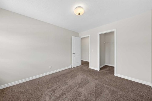 38 Evansfield Terrace Nw, Calgary, AB - Indoor Photo Showing Other Room