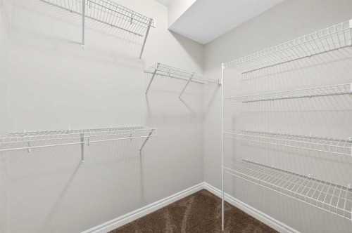 38 Evansfield Terrace Nw, Calgary, AB - Indoor With Storage