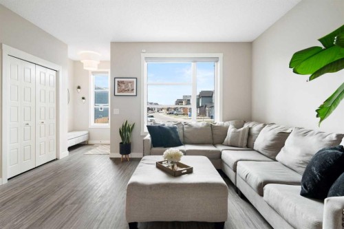 170 Seton Grove Se, Calgary, AB - Indoor Photo Showing Living Room