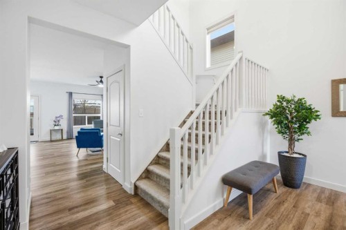 107 Everwoods Park Sw, Calgary, AB - Indoor Photo Showing Other Room