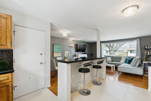 3215 Boulton Road Nw, Calgary, AB - Indoor