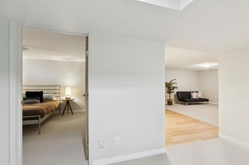 3215 Boulton Road Nw, Calgary, AB - Indoor Photo Showing Other Room