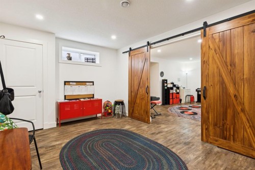 2405 Bowness Road Nw, Calgary, AB - Indoor Photo Showing Other Room