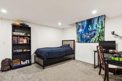 2405 Bowness Road Nw, Calgary, AB - Indoor
