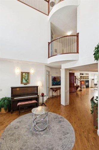2405 Bowness Road Nw, Calgary, AB - Indoor