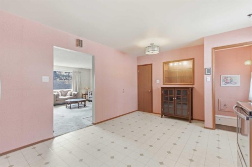 6215 Thorncliffe Drive Nw, Calgary, AB - Indoor