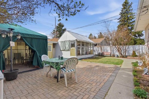 6215 Thorncliffe Drive Nw, Calgary, AB - Outdoor With Deck Patio Veranda