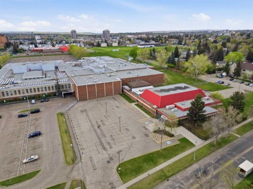 9032 Fairmount Drive Se, Calgary, AB 