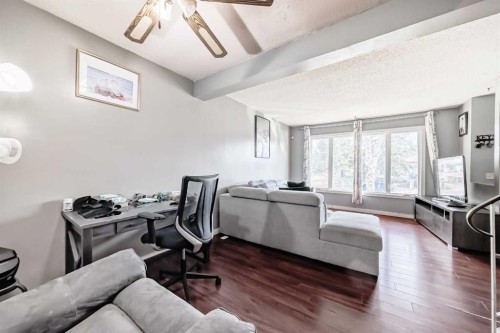 4 Fonda Crescent Se, Calgary, AB - Indoor