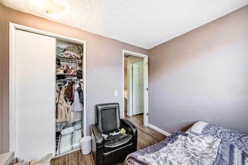 4 Fonda Crescent Se, Calgary, AB - Indoor Photo Showing Bedroom