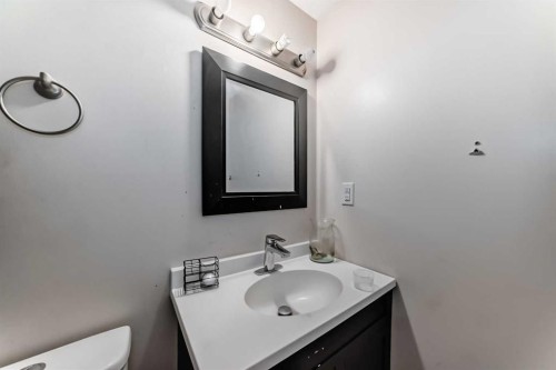 4 Fonda Crescent Se, Calgary, AB - Indoor Photo Showing Bathroom