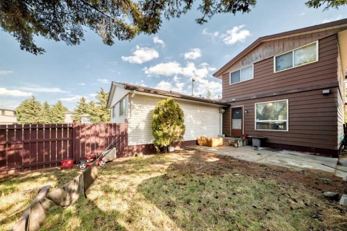 4 Fonda Crescent Se, Calgary, AB - Outdoor