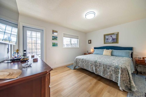 9 Scripps Landing Nw, Calgary, AB - Indoor Photo Showing Bedroom