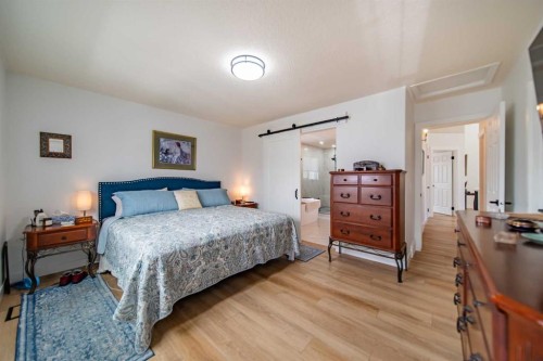 9 Scripps Landing Nw, Calgary, AB - Indoor Photo Showing Bedroom