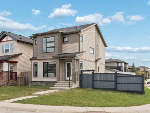 177 Walden Manor Se, Calgary, AB - Outdoor