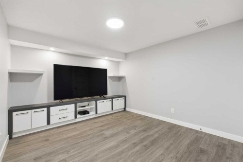 177 Walden Manor Se, Calgary, AB - Indoor Photo Showing Other Room
