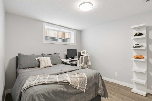 177 Walden Manor Se, Calgary, AB - Indoor Photo Showing Bedroom