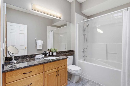 545 Rocky Ridge Bay Nw, Calgary, AB - Indoor Photo Showing Bathroom