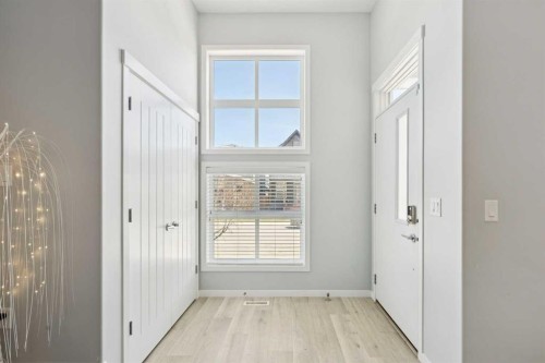 29 Howse Row Ne, Calgary, AB - Indoor Photo Showing Other Room
