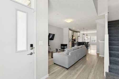 29 Howse Row Ne, Calgary, AB - Indoor