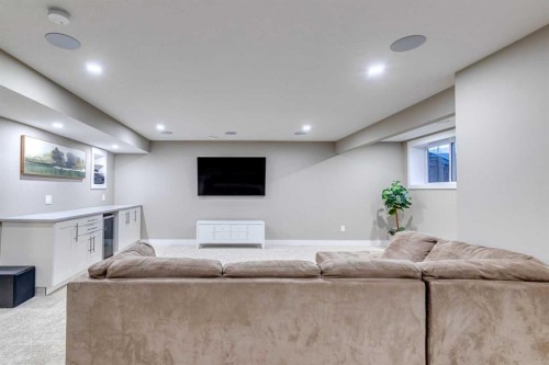 490 Mahogany Manor Se, Calgary, AB - Indoor Photo Showing Other Room