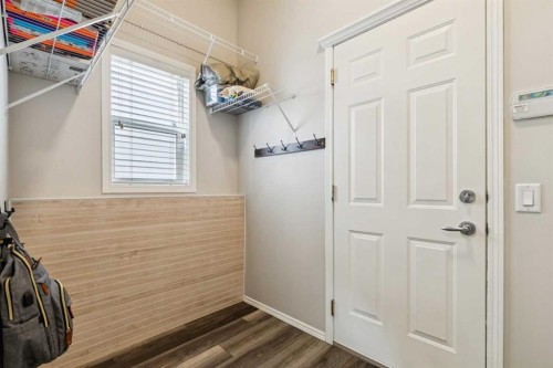 108 Somerside Crescent Sw, Calgary, AB - Indoor