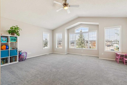 108 Somerside Crescent Sw, Calgary, AB - Indoor Photo Showing Other Room