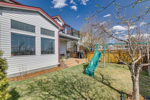 108 Somerside Crescent Sw, Calgary, AB - Outdoor