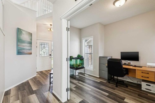 108 Somerside Crescent Sw, Calgary, AB - Indoor Photo Showing Office