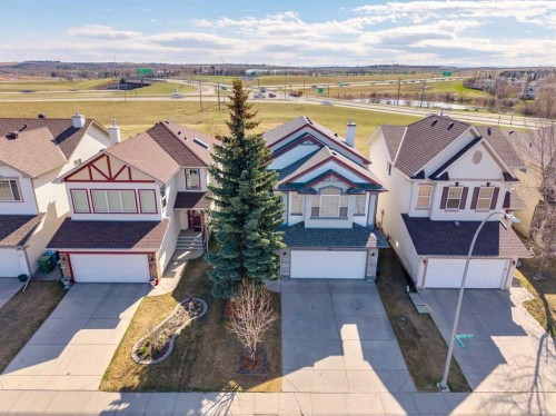108 Somerside Crescent Sw, Calgary, AB - Outdoor With Facade