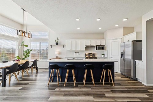 108 Somerside Crescent Sw, Calgary, AB - Indoor