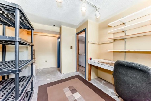43 Mckenna Way Se, Calgary, AB - Indoor Photo Showing Office