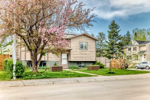 43 Mckenna Way Se, Calgary, AB - Outdoor