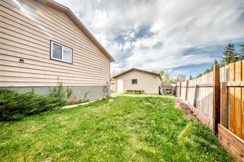 43 Mckenna Way Se, Calgary, AB - Outdoor With Exterior