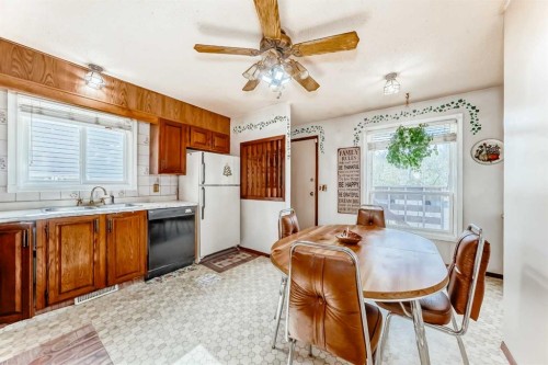 43 Mckenna Way Se, Calgary, AB - Indoor