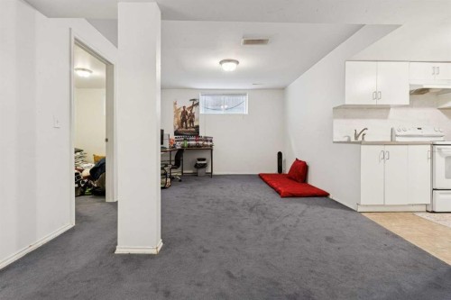 35 Saddletree Drive Ne, Calgary, AB - Indoor