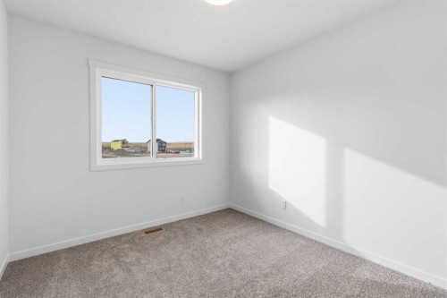 199 Annette Landing, Calgary, AB - Indoor Photo Showing Other Room