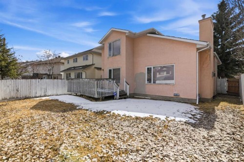 28 Sunlake Circle Se, Calgary, AB - Outdoor With Exterior