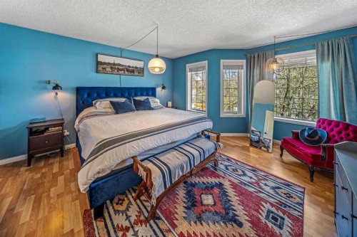 2-306 14 Avenue Ne, Calgary, AB - Indoor Photo Showing Bedroom