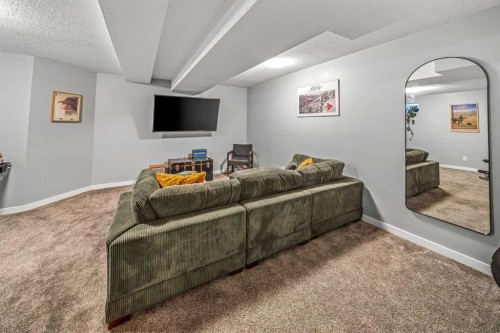 2-306 14 Avenue Ne, Calgary, AB - Indoor With Fireplace