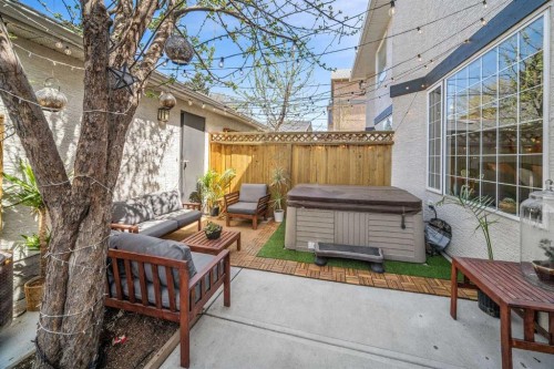 2-306 14 Avenue Ne, Calgary, AB - Outdoor With Exterior